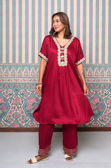 JHOOM-Maroon Solid Batwing Sleeves Two Piece Set