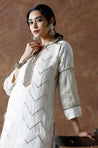 NOORANI-Cream Chevron Pattern  Kurta With Pathani Pants