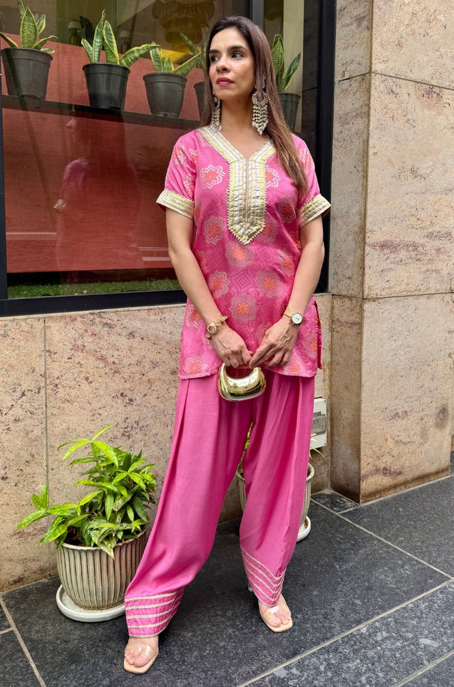 Farshi- Rani Pink Farshi set with Kurta and Wide leg Pants (Pre-Order).