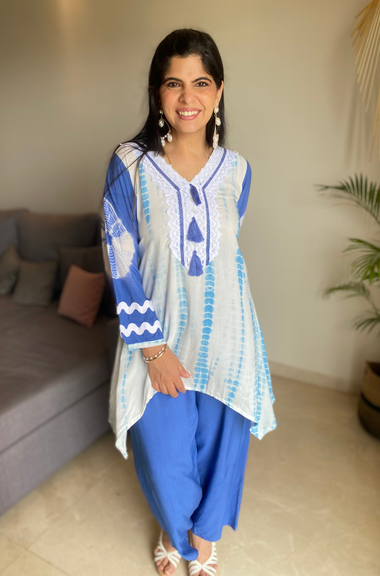 LEHER-  Blue Tie & dye Two Piece Handkerchief Cut Set