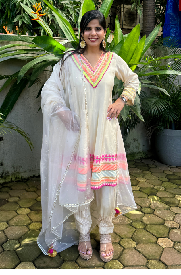 Off white Anarkali Suit With Organza Dupatta