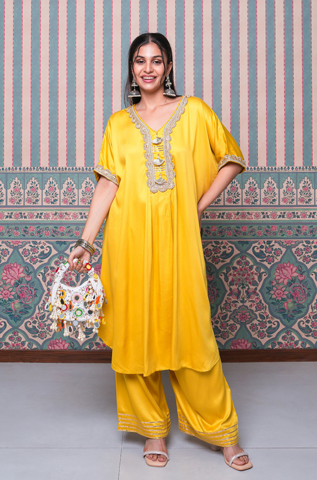 JHOOM-Yellow Solid Batwing Sleeves Two Piece Set