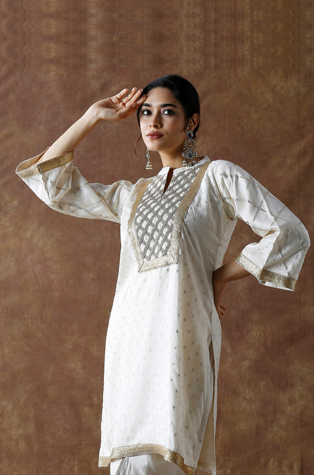 Noorani-Cream  Criss Cross lacework Two Piece Set