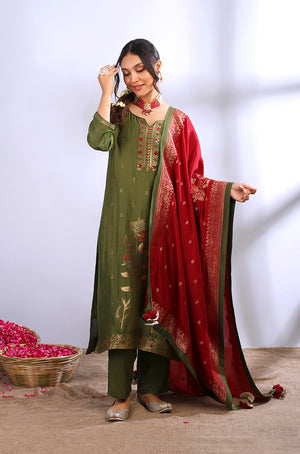 ROOH- Green Three Piece Suit Set With Contrast Dupatta