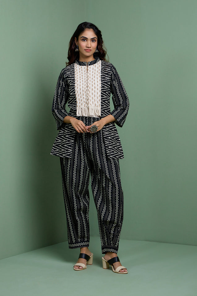 MASTANEY -Black & White Jacket With Inner And Pant