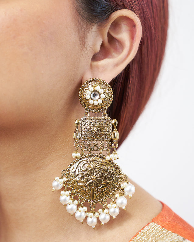 HUNAR Pearl Studded Chandbalis