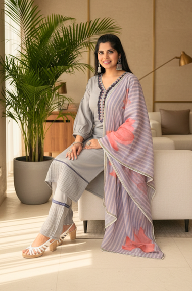 MALANG-Grey Three Piece Suit Set With Printed Dupatta