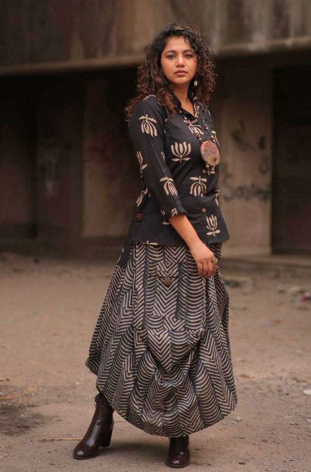 ROZANA- Black Lotus Printed Drape Skirt With Short Shirt