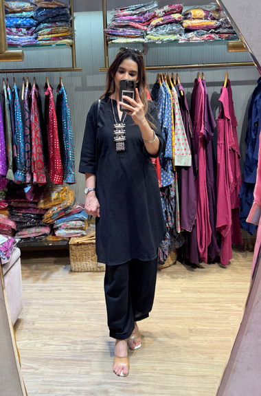 Rozana-Black Double Pocket  Two Piece Set