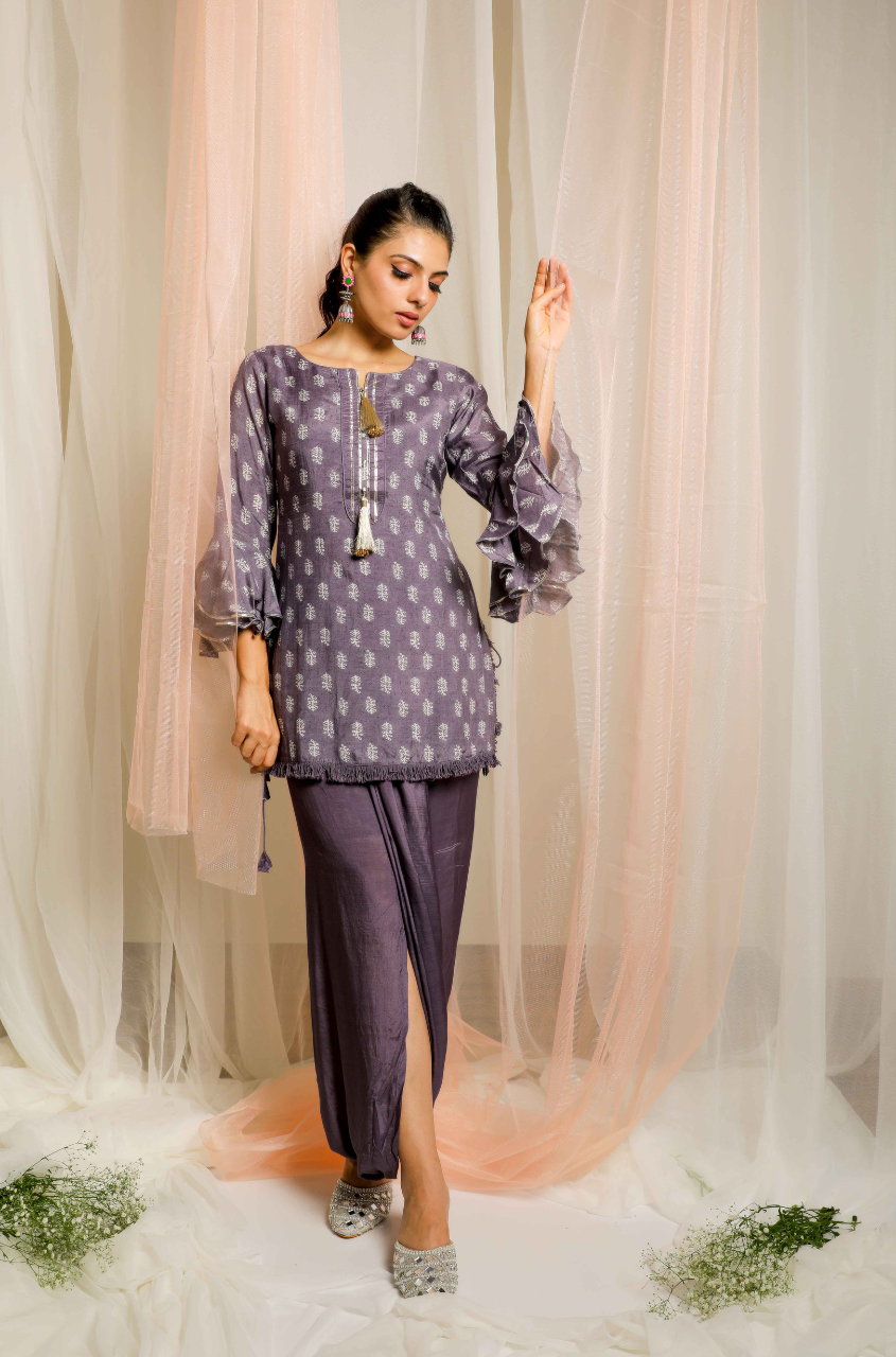 MATARGASHTI Lilac Printed Short Kurta With Lungi Skirt Ishnya